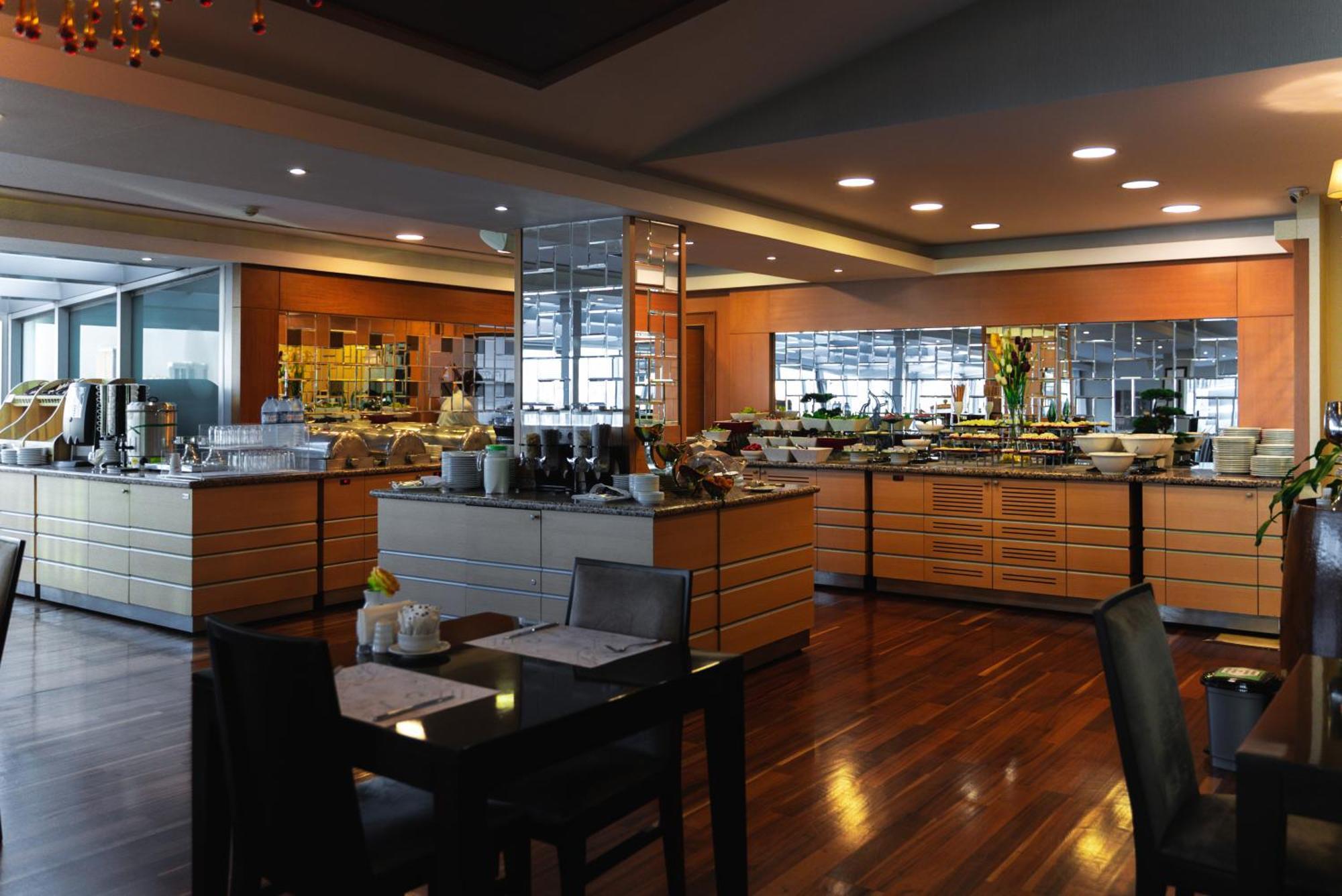 Ankara Plaza Hotel Екстериор снимка