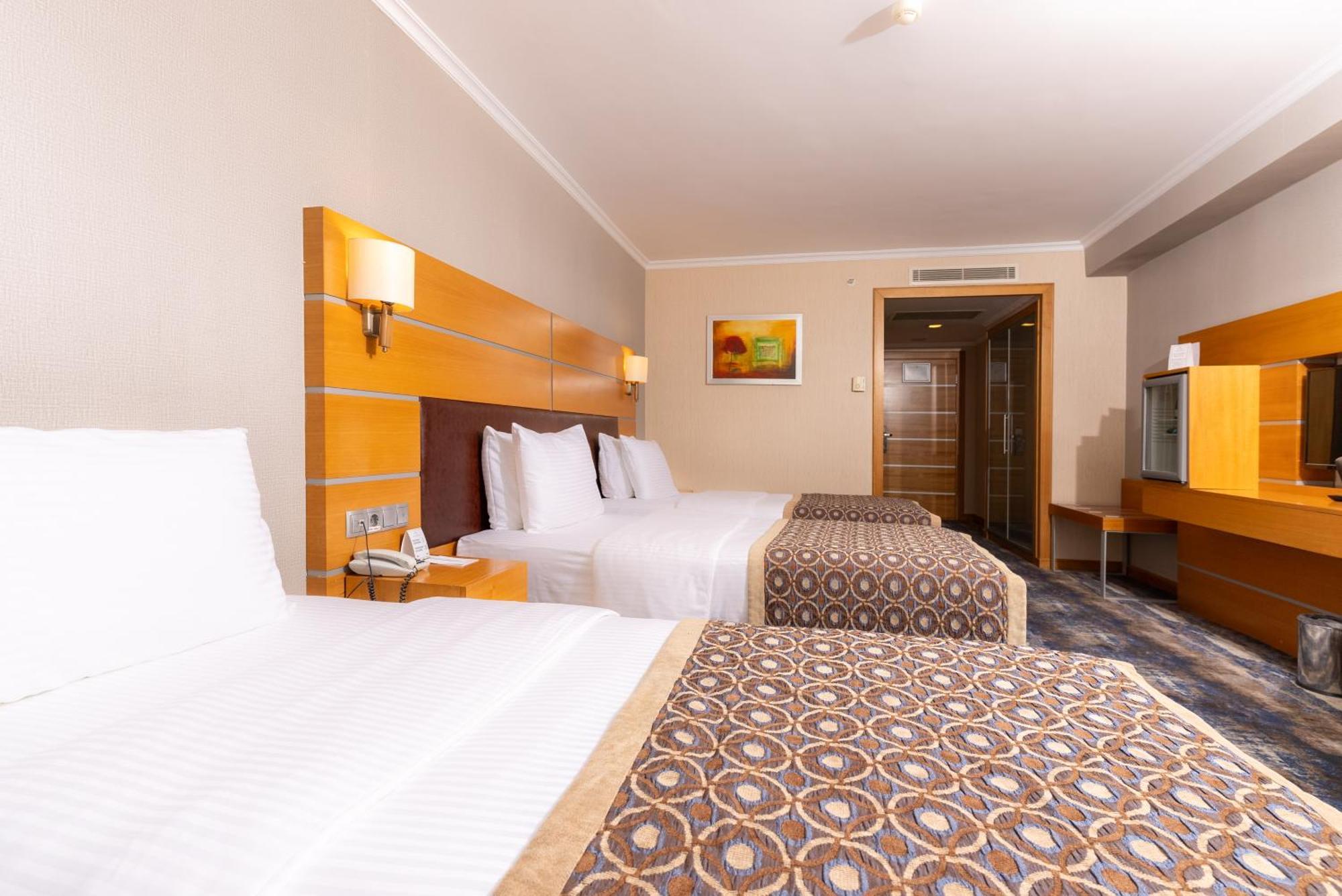Ankara Plaza Hotel Екстериор снимка