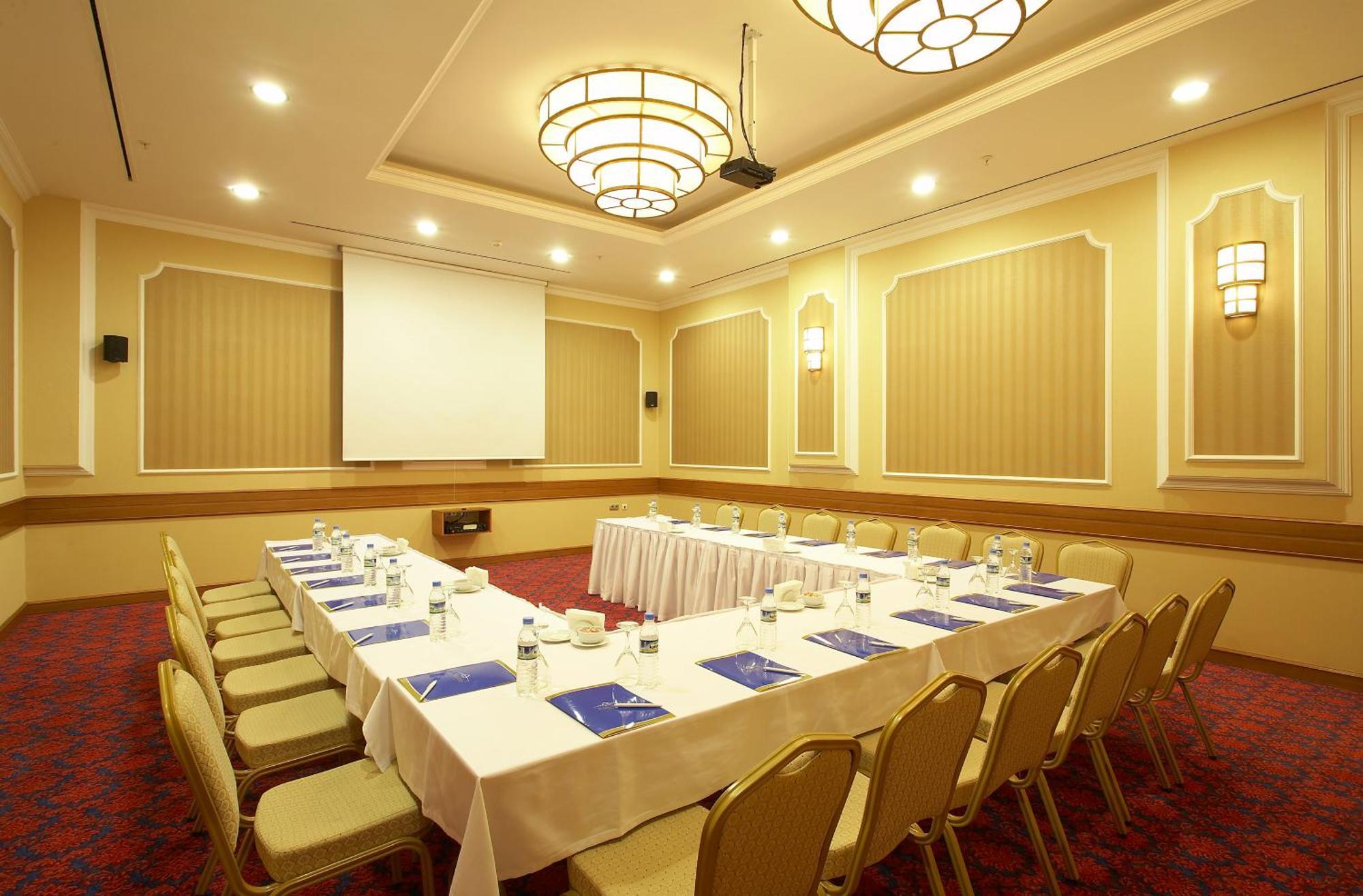 Ankara Plaza Hotel Екстериор снимка